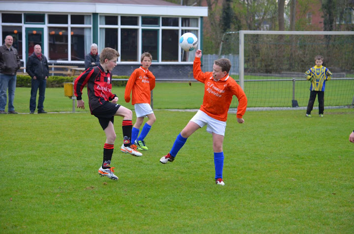 2012 - 14 APR - ONSTWEDDE E2 - WVV E5 010.jpg