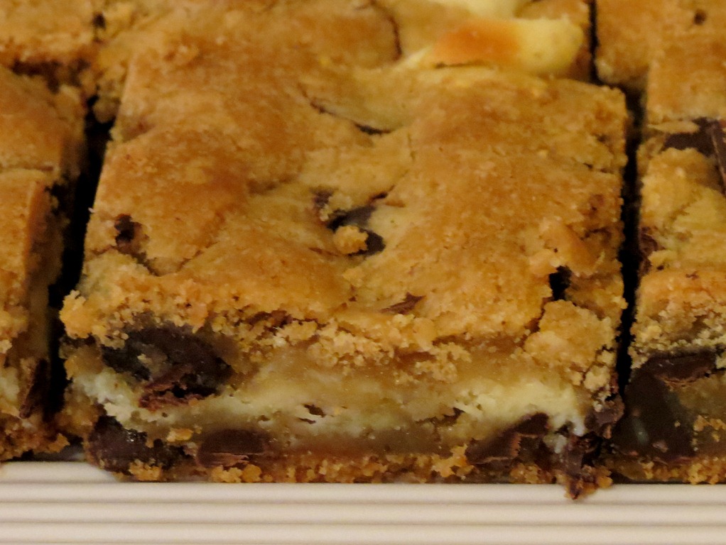 [Cheesecake%2520Chocolate%2520Chip%2520Cookie%2520Bars%25203%255B4%255D.jpg]