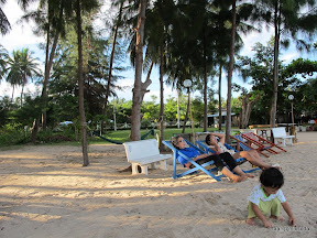 เที่ยวหาดบ้านกรูดในวันแม่วันที่ 2