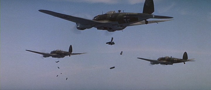 [BoB-He-111s-Bomb2.jpg]
