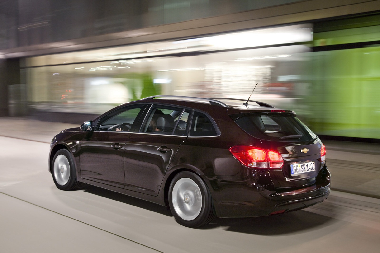 2013-Chevrolet-Cruze-Facelift-E18[2].jpg