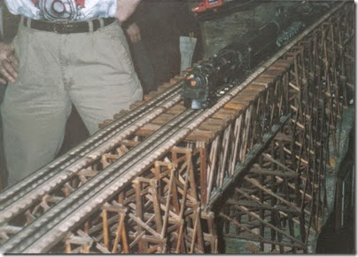 08 Lionel Layout at the Lewis County Mall in January 1997