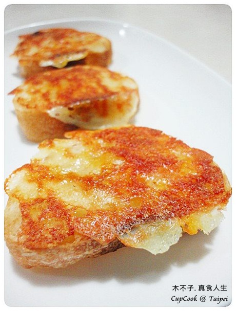 Cheese Rusk 起司烤餅 成品 (1)