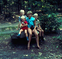 Groeneweg, Marianne, Peter, Walter Ronald 1968.jpg