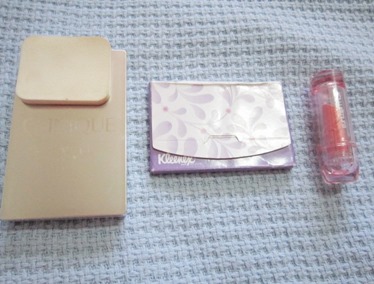 clinique compact, kleenex, shu uemura lipstick, bitsandtreats