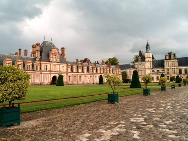 Fontainbleau.jpg Fontainbleau