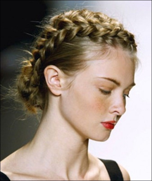 trenzas-peinado-moda-verano-2011-2012-337x400