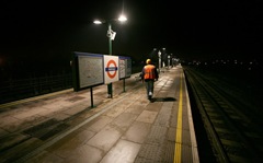 Hidden World London Underground Night Shift CeBB3iAU43cl