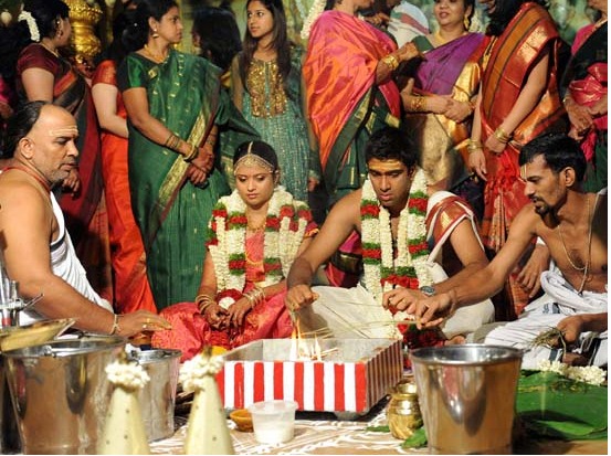 [ashwinwedding%2520photo%255B3%255D.jpg]