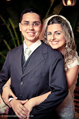 Album (digital) de fotos de Viviane + Daniel. Fotografias digitais da fotógrafa e video maker de casamento Mair Lopes, do Rio de Janeiro, RJ, que faz fotos de casamento (fotografia de casamento), fotos de 15 anos (fotografia de 15 anos), ensaios fotográficos, vídeo de casamento (filmagem de casamento), vídeo institucional, vídeo de 15 anos (filmagem de 15 anos) seguindo o estilo do fotojornalismo e do videojornalismo de eventos sociais. Atua no Rio de Janeiro, bem como outras cidades do Rio de Janeiro, tais como Niterói, Petrópolis, Teresópolis, Região dos Lagos, Cabo Frio, Búzios, entre outras. fotos casamento de para rio 15 anos janeiro noivas casamentos foto noiva festas fotógrafos eventos festa noivos video aniversário