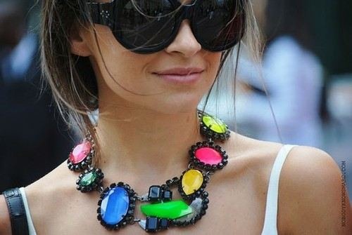 [necklace-statement-16.jpg]