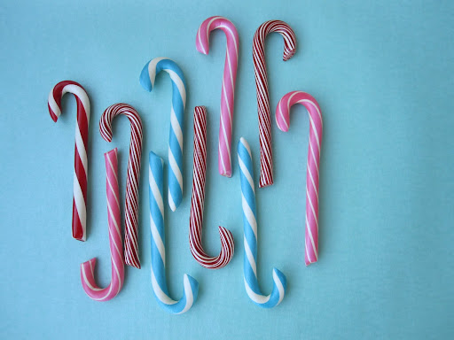 Candy Cane flavors from left to right: Peppermint, Bubble Gum, Cinnamon, and Very Berry.