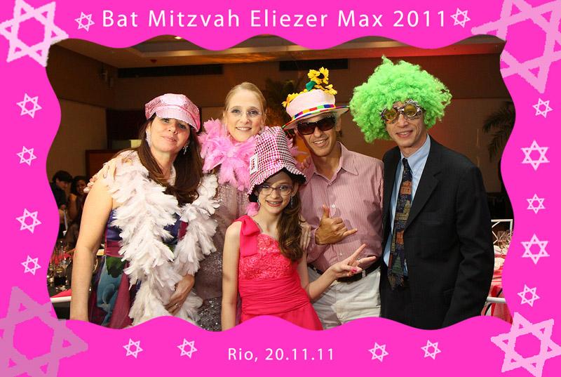 Fotos de Bat Mitzvah Eliezer Max - 20.11.11. Foto numero 09 da Social Click Fotografia Digital, do Rio de Janeiro, RJ, que faz fotos divertidas, fotos malucas, fotos com fantasias, fotos na hora, fotografia maluca, fotografia divertida com molduras personalizadas. roberto cohen foto brinde digital valerio miguel hotel intercontinental expressa fotos divertidas malucas maluca animadas animado fotografos rj de casamentos para noivos quinze anos