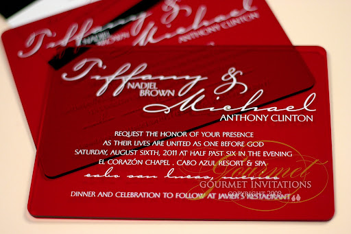 I could NOT wait to post these plexiglass invitations