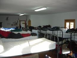 [ALBERGUE%2520P%25C3%259CBLICO%255B2%255D.jpg]