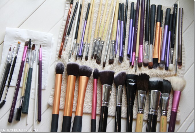 BRUSHES BRUSHES