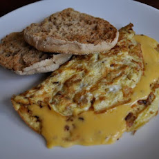 Caramelized Apple and Cheddar Omelet