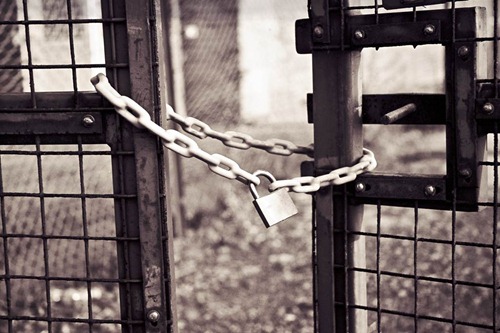 Chained-Gates