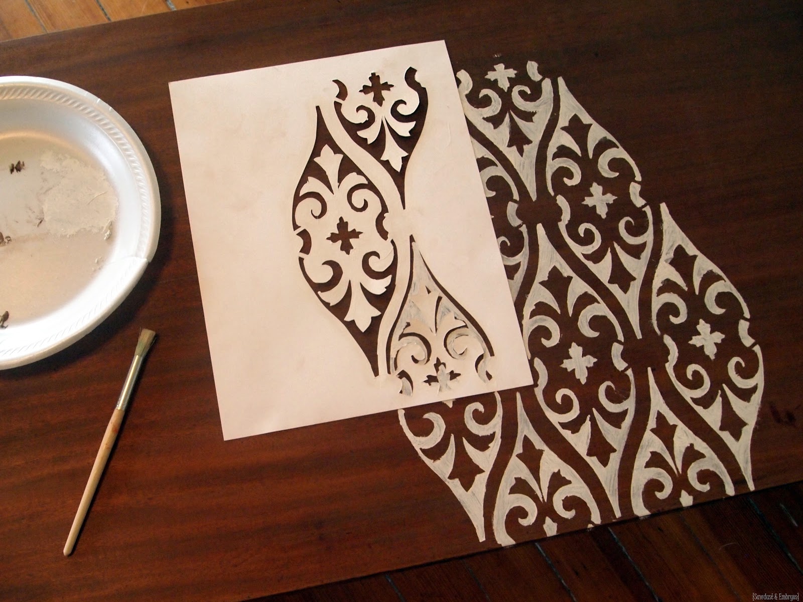 [How-to-Stencil-a-Coffee-Table-Sawdus%255B1%255D.jpg]