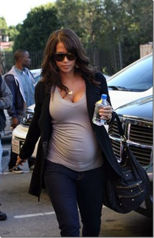 pretty and pregnant (15) pretty and pregnant (15)