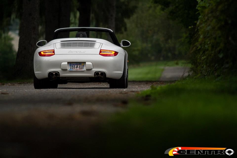 [Cnetro-911-Porsche-12%255B14%255D.jpg]