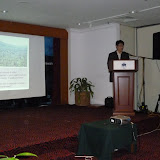 写真３　セミナーで発表するJason Hon氏 / Photo3 Our project member Jason Hon made his presentation at the seminar