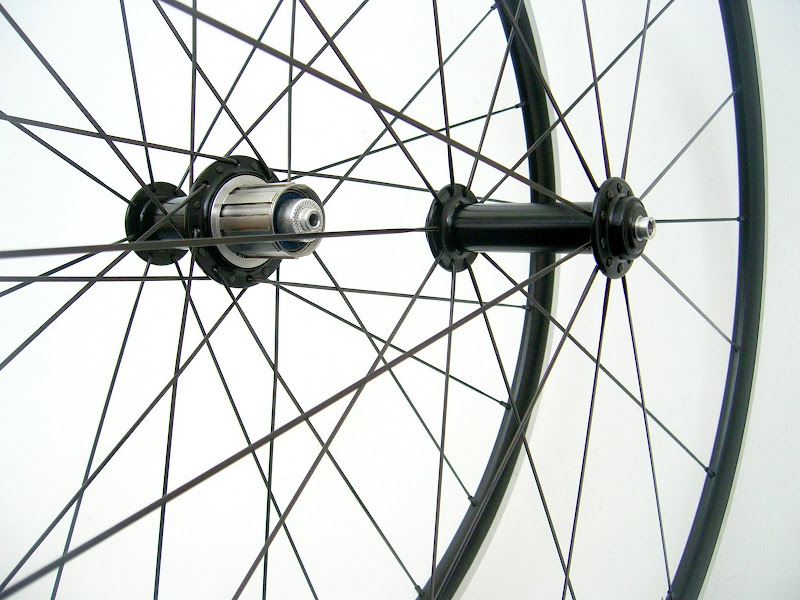 Hubs and Aerolite spokes