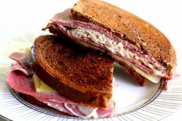 Reuben Sandwich (photo)