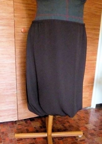 [TwistedBubbleSkirt%255B3%255D.jpg]