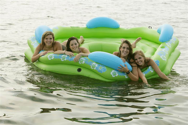 Girls_float.jpg