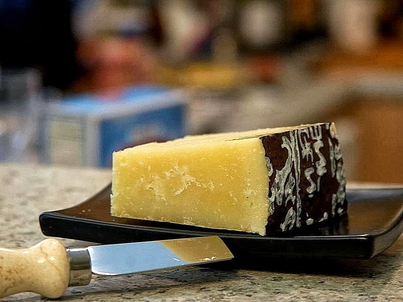 [Pecorino_romano_cheese3.jpg]