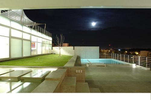 [Casa-minimalista-con-piscina%255B7%255D.jpg]