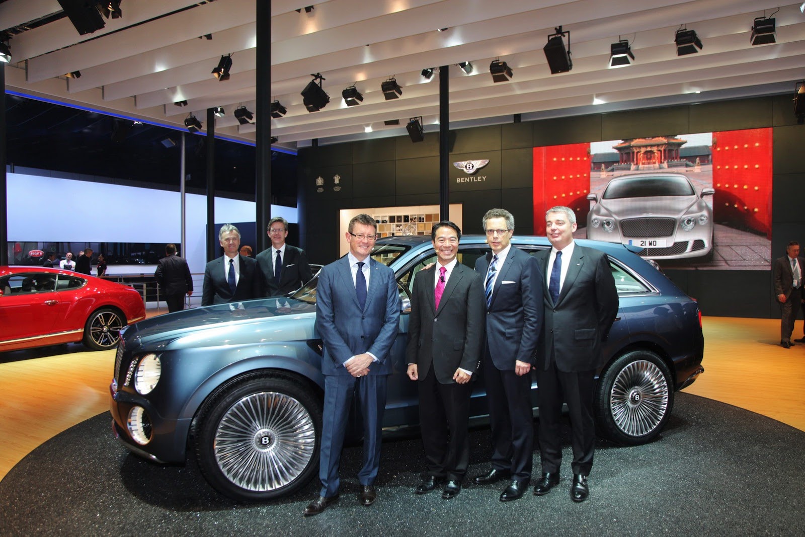 [Bentley-EXP-9-F-6%255B2%255D.jpg]