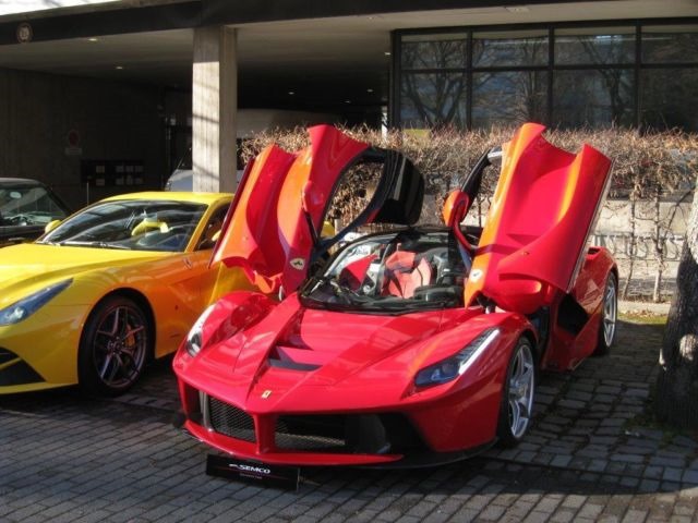 [Ferrari-LaFerrari-3%255B2%255D.jpg]