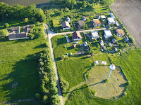 Lhotsky_Dvur_006.JPG