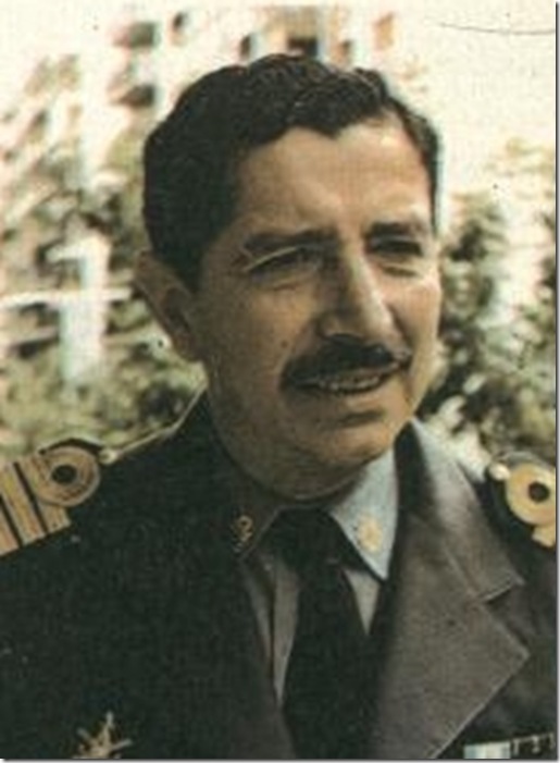 Almirante Carlos Robacio Heroe de Malvinas