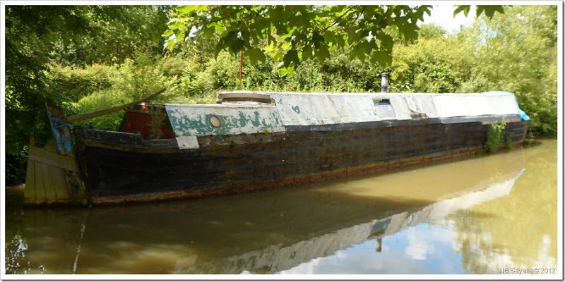 SAM_0991 Boats above Broadmoor Lock