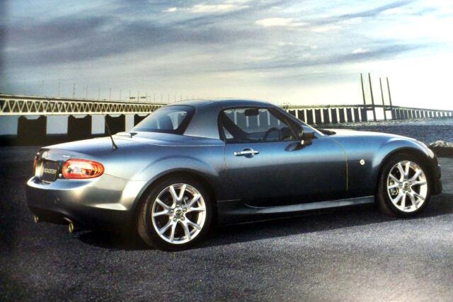 Mazda-MX-5-NC3-11%5B3%5D