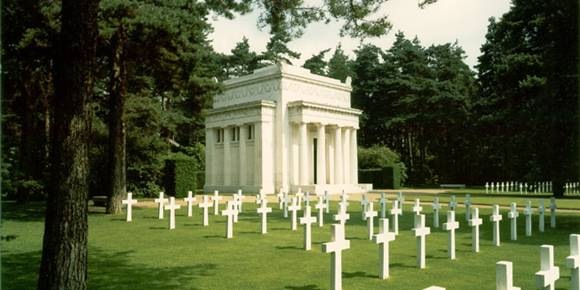 [BrookwoodEngland3.jpg]