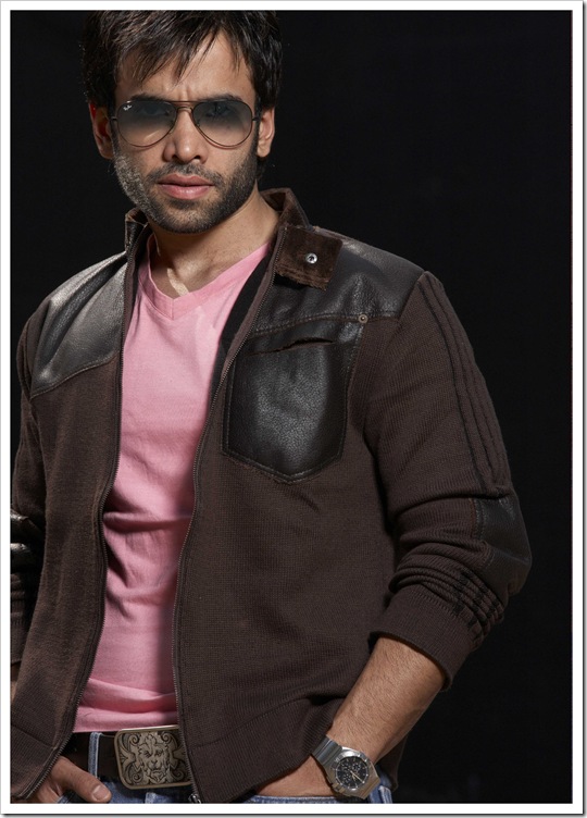 tusshar kapoor new wallpapers 2012