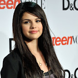 34876_7th-Teen-Vogue_-_Selena Gomez_235_1600x1200-Sk4tz.jpg