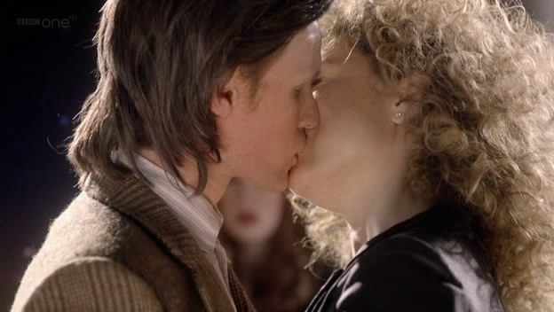 [Doctor.Who.2005.6x13.The.Wedding.Of.River.Song.HDTV.XviD-FoV.avi_snapshot_38.45_%255B2011.10.01_23.29.48%255D%255B2%255D.jpg]