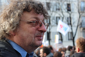 Jegoun qui cogite