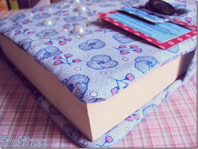 capa de livro com strass_01 capa de livro com strass_01