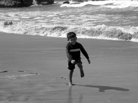 papi splashing with joy