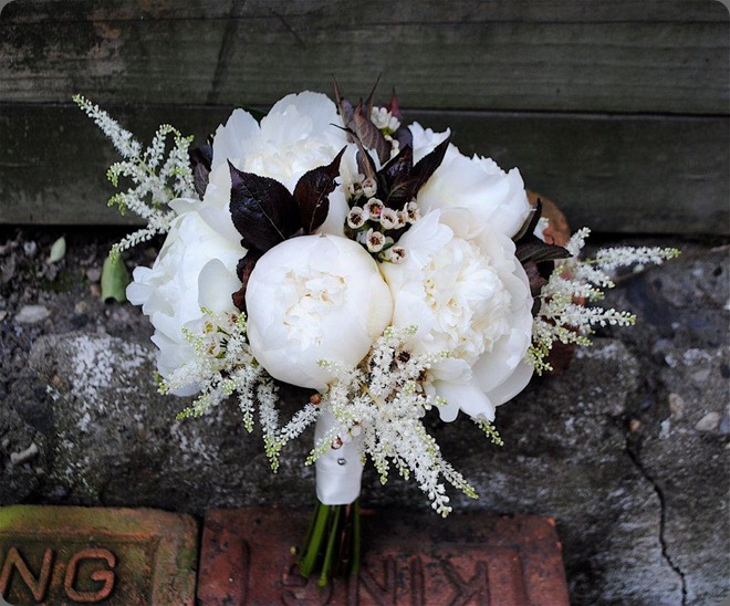 384762_317368514943541_130855983594796_1446341_1428730300_nrebecca shepherd floral design