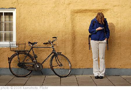 'Texting' photo (c) 2006, kamshots - license: http://creativecommons.org/licenses/by/2.0/