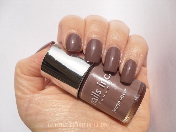 002-jermyn-street-nails-inc-review-swatch