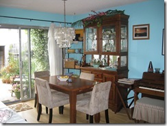 053110 dining area