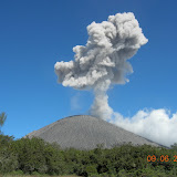 Semeru erupting (Wolfgang Piecha, June 2007) Semeru erupting (Wolfgang Piecha, June 2007)